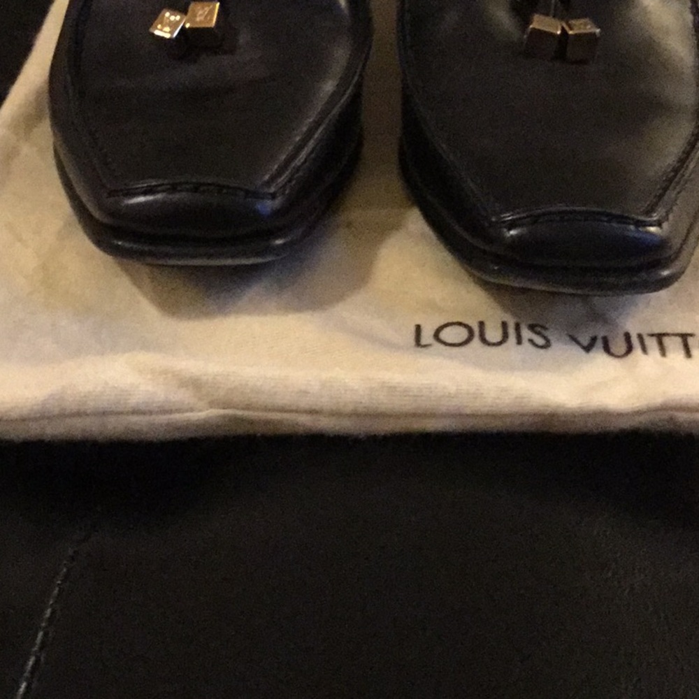 Louis Vuitton ladies black leather loafers - Picture 5 of 9